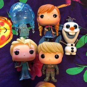 Frozen Set of POP Figures